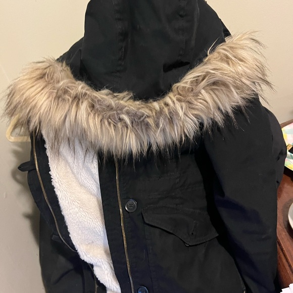 Hollister Parka Winter Jacket size small - Picture 6 of 7